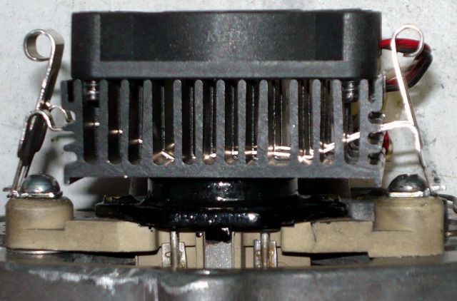 P10694 Малый радиатор с вентилятором сбоку