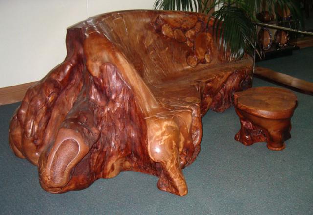 couch001.jpg