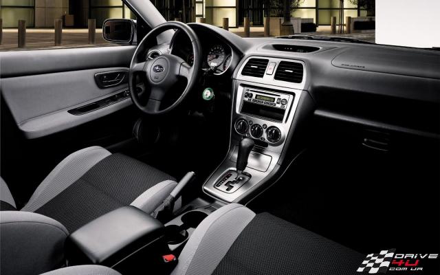 Subaru_impreza_interiorx1280x800.jpg