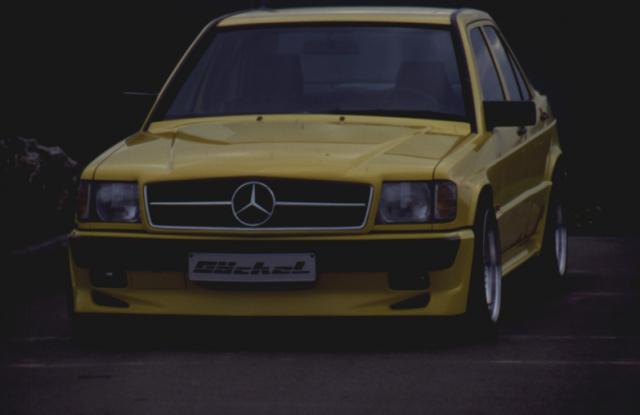 Mercedes_190er_w201_frontstosstange.jpg