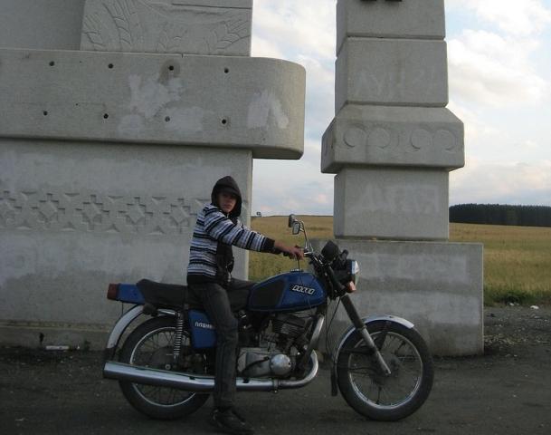 y_33ef020a.jpg