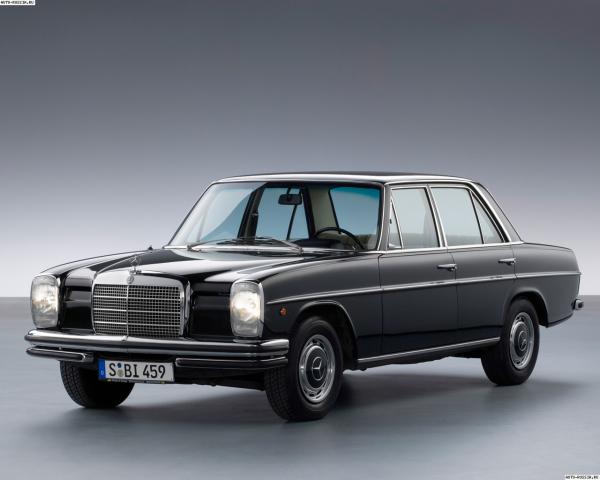 mercedes_w114_1280x1024.jpg