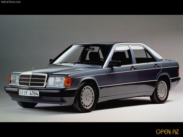 1247767195_mercedes_benz_190e_1984_800x600_wallpaper_06.jpg