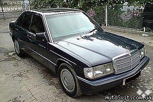 Mercedes_190_123544846316.jpg