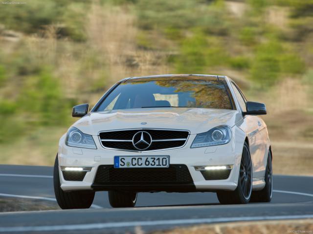 Mercedes_Benz_C63_AMG_Coupe_pic_81706.jpg