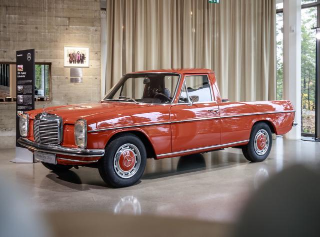 binz_mercedes-benz_220_d_8_pickup.jpg