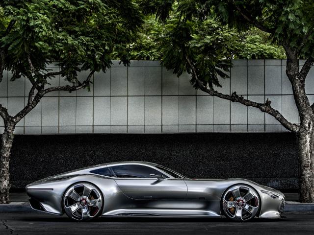mercedes_benz_amg_vision_gran_turismo_4.jpg
