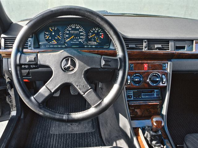 brabus_mercedes_benz_e_klasse_2.jpeg