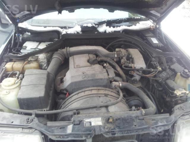 mercedes_e200_1_4_800.jpg