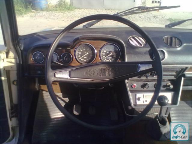 910475_3.jpg