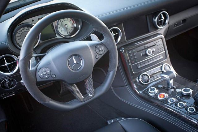 The_Kicherer_SLS_63_Supersport_GT_Steering_Wheel.jpg