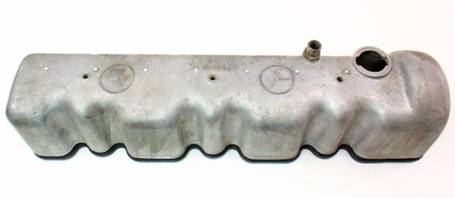 cp041912-valve-cover-m130-mercedes-280sl-genuine-130-016-00-05.jpg