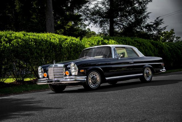 Mercedes_Benz_280_SE_3.5_Coupe___W111___US___spec._.__1969___1971.jpg