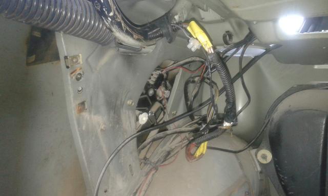 Boot_wiring__1446738415_83.245.224.162.jpg