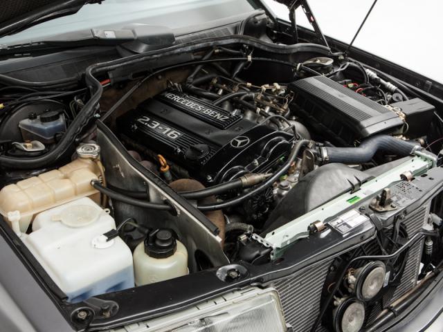 autowp.ru_mercedes_benz_190_e_2.3_16_uk_spec_4.jpg