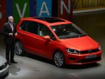 Volkswagen вживую познакомил с преемником Golf Plus