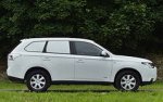 Mitsubishi представила грузовую версию Outlander