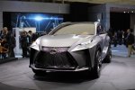 В Токио представлен первый турбированный Lexus