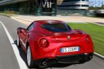 Alfa Romeo покажет в Женеве открытую версию купе 4C