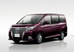 Toyota вывела на рынок новый минивэн
