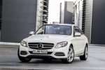 Mercedes-Benz отправляет на рынок гибридный вариант C-class
