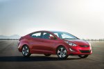 Hyundai вывела на испытания новую Elantra