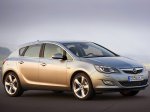 Opel Astra sedan 2012 года выпуска